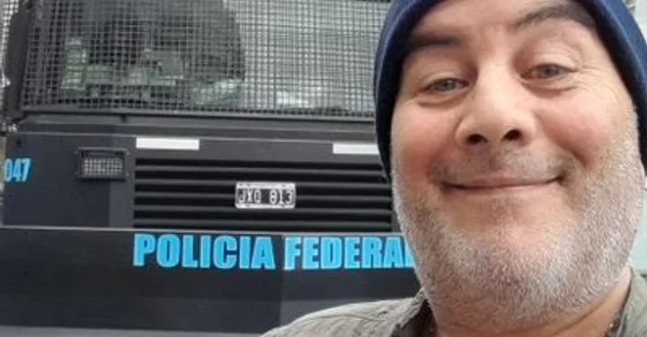 Un empresario libertario deberá realizar donaciones al Garrahan y a un merendero por amenazar a dirigentes políticos