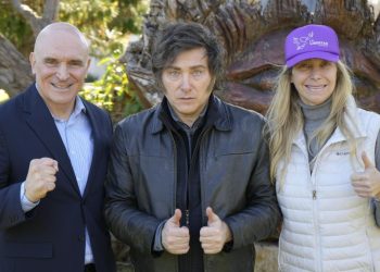 Un oxigenado Javier Milei regresa al país y activa la campaña electoral