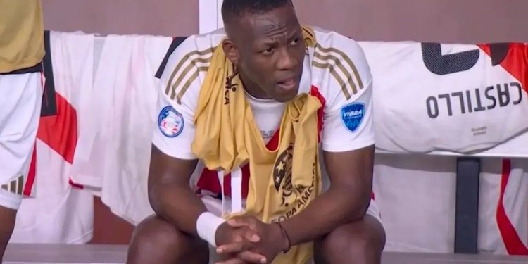 Boca: acusan a Luis Advíncula de chocar en contramano e intentar fugarse