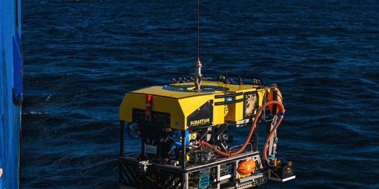 Con tres días de demora, zarpó el buque científico para otro streaming submarino: “Hay que dar un show”