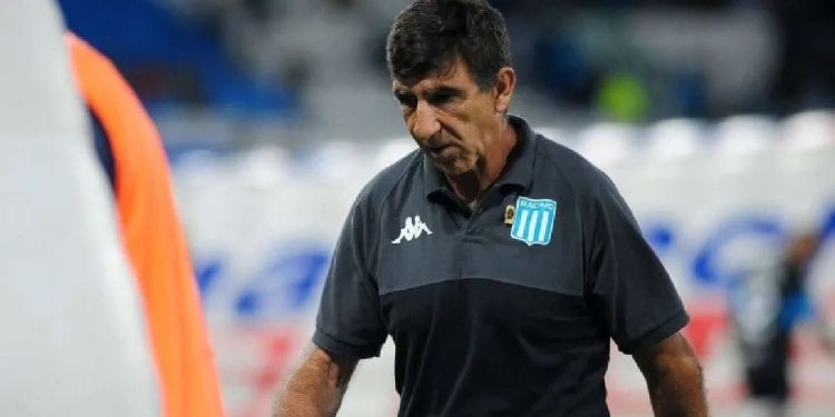 Costas eligió al reemplazante de Sosa: la formación de Racing para enfrentar a Flamengo este miércoles