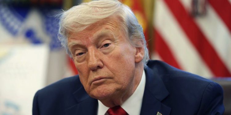 Donald Trump demandó nuevamente a The New York Times por difamación