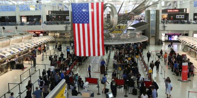 Donald Trump ordena una drástica reducción al límite de refugiados que puede recibir EEUU por año