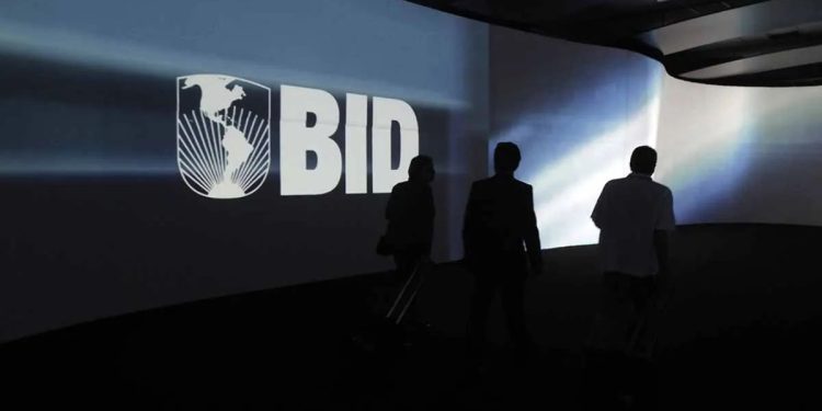 El BID aprobó un préstamo de u$s500 millones para fortalecer la atención sanitaria del PAMI