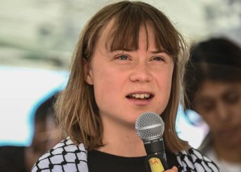 Greta Thunberg denuncia que sufrió torturas durante su detención en Israel: “Había agujeros de bala y restos de sangre”