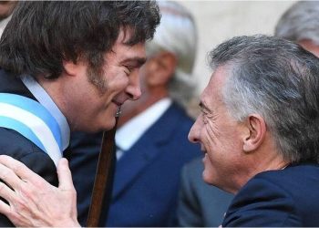 Javier Milei recibe a Mauricio Macri luego de la victoria electoral de La Libertad Avanza