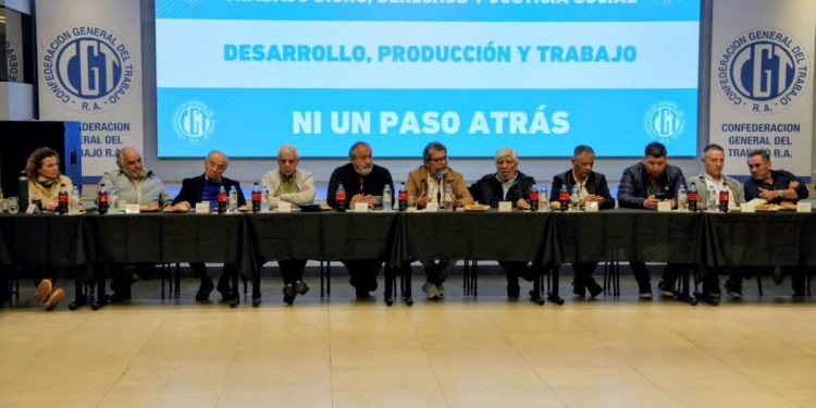 La CGT cierra filas contra la reforma laboral y se prepara para bloquear el proyecto: “Ni un paso atrás”