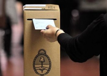 La fiscalía de la Cámara Electoral aseguró que es “fácticamente imposible” reimprimir las boletas en la provincia de Buenos Aires
