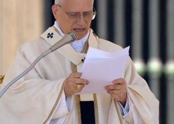 León XIV: “Alguien que rechaza el aborto pero pide la pena de muerte no es provida”