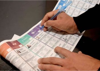 Piden a la justicia que rechace la reimpresión de boletas y el ascenso de Diego Santilli como primer candidato de LLA