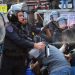 Piden enviar a juicio al policía procesado por gasear a una nena en una marcha de jubilados