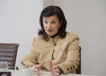 Raquel «Kelly» Olmos: «El presidente está promoviendo un mundo de mano de obra esclava»