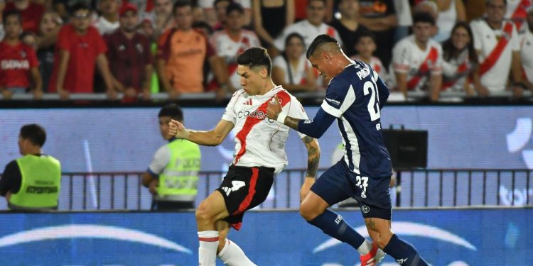 River visita a Talleres en Córdoba este sábado: horario, TV y formaciones