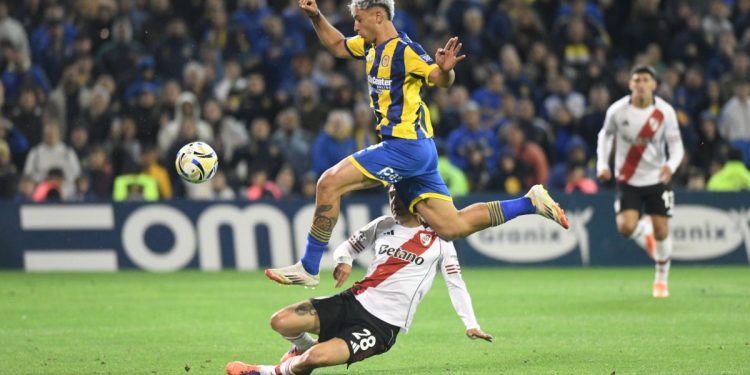 Rosario Central lo dio vuelta, venció 2-1 a River y se quedó con tres puntos de oro