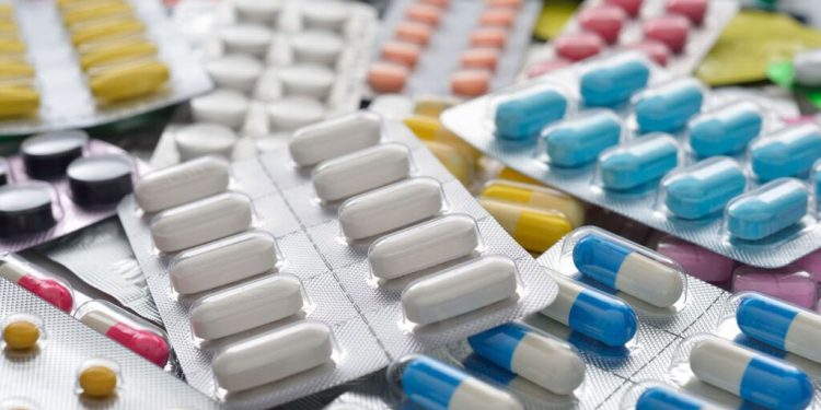 Alejandra Gómez: “En medicamentos, los controles no son trámites, son garantía de seguridad”