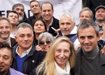 Arde la interna en La Libertad Avanza: Karina Milei blinda bloques de la Legislatura bonaerense