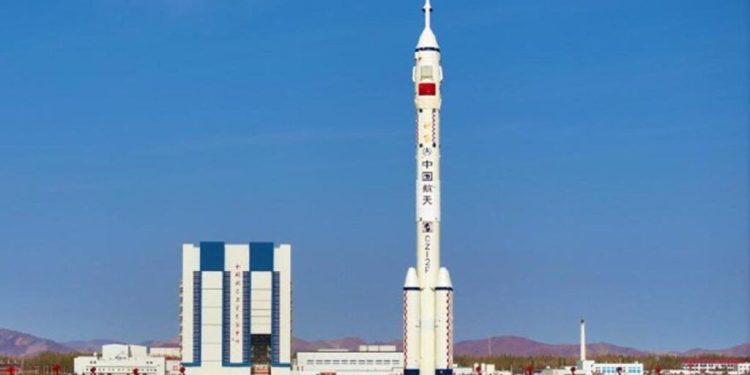 China quiere aterrizar en la Luna antes de 2030 y reaviva la carrera espacial con Estados Unidos