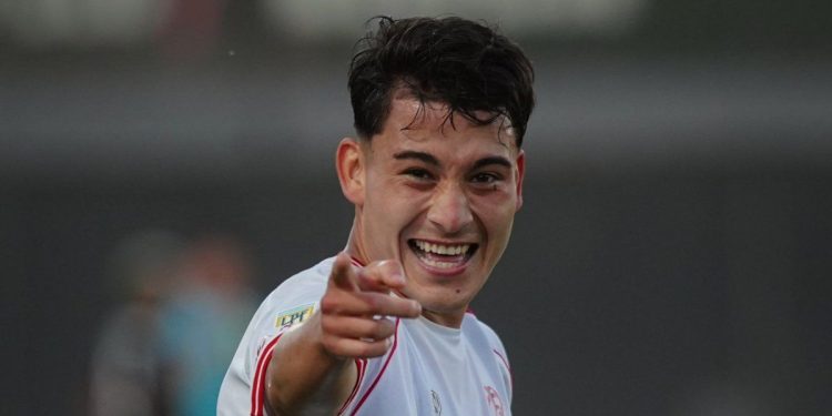 Con uno menos, Barracas Central le ganó a Deportivo Riestra y avanzó a cuartos de final