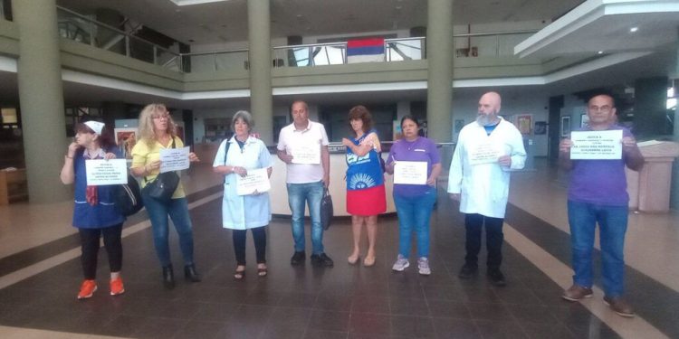 Condenan a dos docentes y dirigentes sindicales por cortar el tránsito durante un reclamo salarial en Misiones