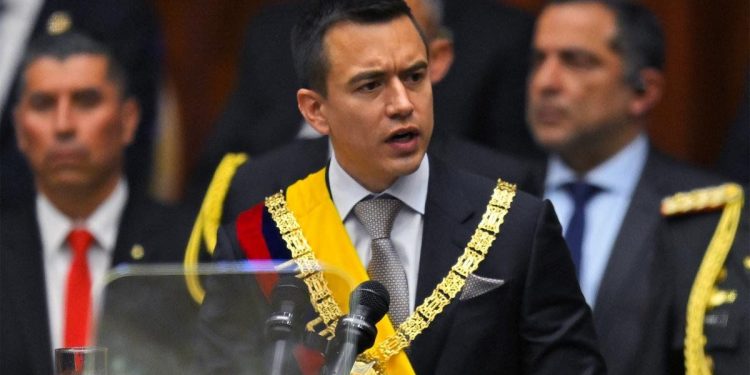 Ecuador: Daniel Noboa busca reformar la constitución e impulsa una votación popular y un referéndum