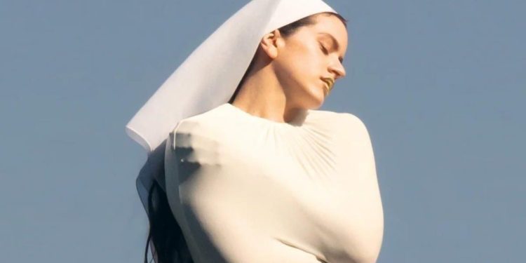 El Vaticano elogió a Rosalía tras el lanzamiento de Lux, su nuevo álbum