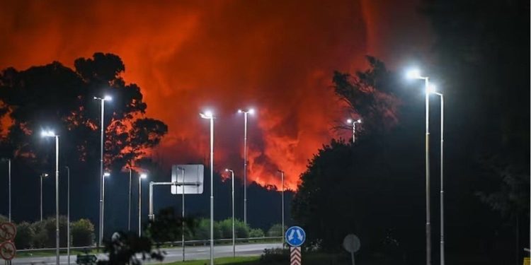 Explosión e incendio en Ezeiza: para la Provincia “ya está todo bajo control” y esperan por los peritajes para determinar las causas