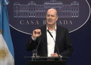 Federico Sturzenegger afirmó que la reforma laboral apunta a que “suba el sueldo de la gente y haya más empleo”