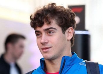 Franco Colapinto quedó último en la primera práctica del GP de Las Vegas, lejos del ritmo de punta