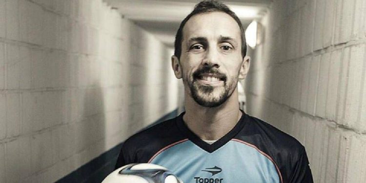 José Chatruc sufrió un duro robo: le quitaron medallas históricas y un reloj de “Mostaza” Merlo