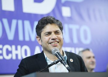 Kicillof se reúne con su tropa de intendentes en La Plata