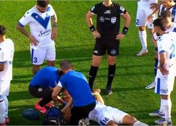 La grave lesión de Lisandro Magallán por un choque de cabezas en Vélez-Talleres