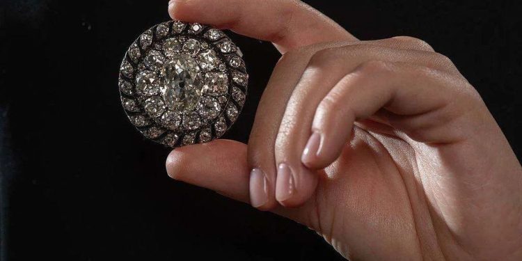 La joya que Napoleón perdió en Waterloo y que fue vendida en más de 4 millones de dólares