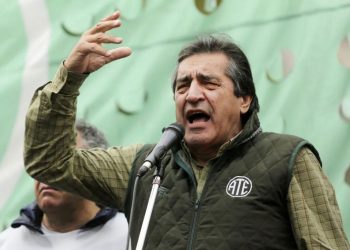 Las dos CTA se movilizan a la Secretaría de Trabajo por un salario «por encima de la pobreza»