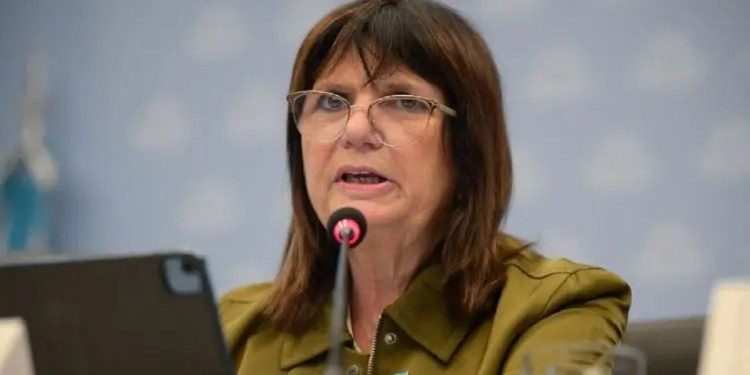 Patricia Bullrich presentó su renuncia como ministra de Seguridad