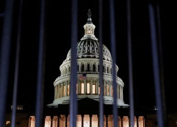 Republicanos rechazan la propuesta demócrata y se prolonga el cierre del Gobierno en EEUU