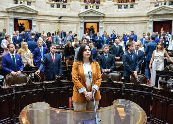Julieta Campo llegó al Congreso con una jura cargada de definiciones políticas