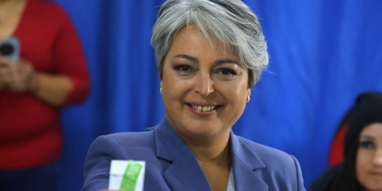 Balotaje en Chile: qué dijo Jeannette Jara luego de emitir su voto