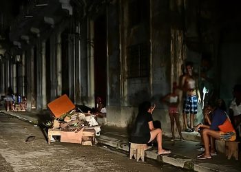 Cuba: un apagón masivo dejó a más de dos millones de personas sin servicio eléctrico en todo el país