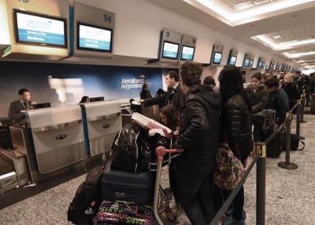 Dictaron la conciliación obligatoria y levantaron el paro de los controladores aéreos