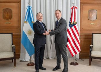 Diego Santilli recibió al embajador de EEUU, Peter Lamelas