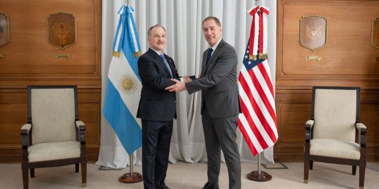 Diego Santilli recibió al embajador de EEUU, Peter Lamelas
