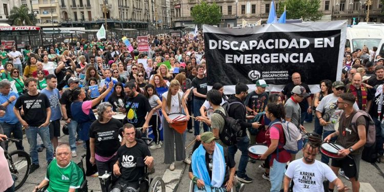 Discapacidad: entre el “respiro” en Diputados y los nuevos embates de un gobierno “ensañado”