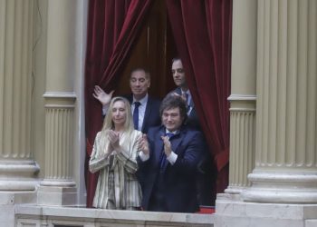 El Gobierno avanza en la sanción del Presupuesto 2026, mientras el peronismo responde con su proyecto de reforma laboral