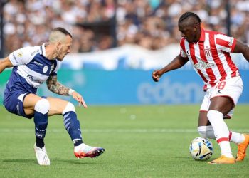 Estudiantes se quedó con el clásico en La Plata y alcanzó la final del Clausura 2025