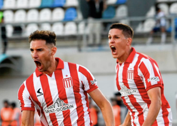 Estudiantes venció a Platense 2-1 y se consagró campeón del Trofeo de Campeones