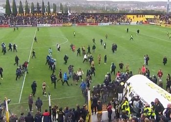 Incidentes, invasión y suspensión: el final en Madryn que impidió la premiación de Estudiantes de Río Cuarto