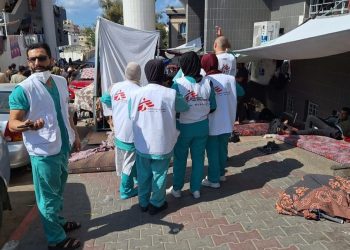 Israel prohibió operar en Gaza a más de 25 ONG, incluida Médicos Sin Fronteras