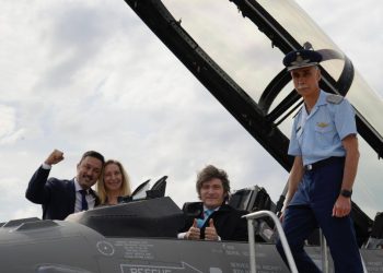 Javier Milei ordena el tablero para acelerar las reformas; la oposición tantea experimentos y busca blindar a los gremios