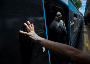 La crisis del tren Sarmiento: “Es normal que pase algo, parece a propósito”