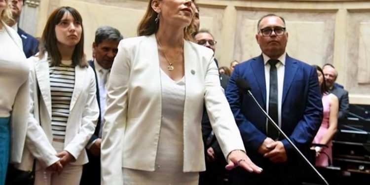 Escándalo:Grave denuncia de una senadora de Unión por la Patria contra el personal de seguridad a cargo de Villaruell